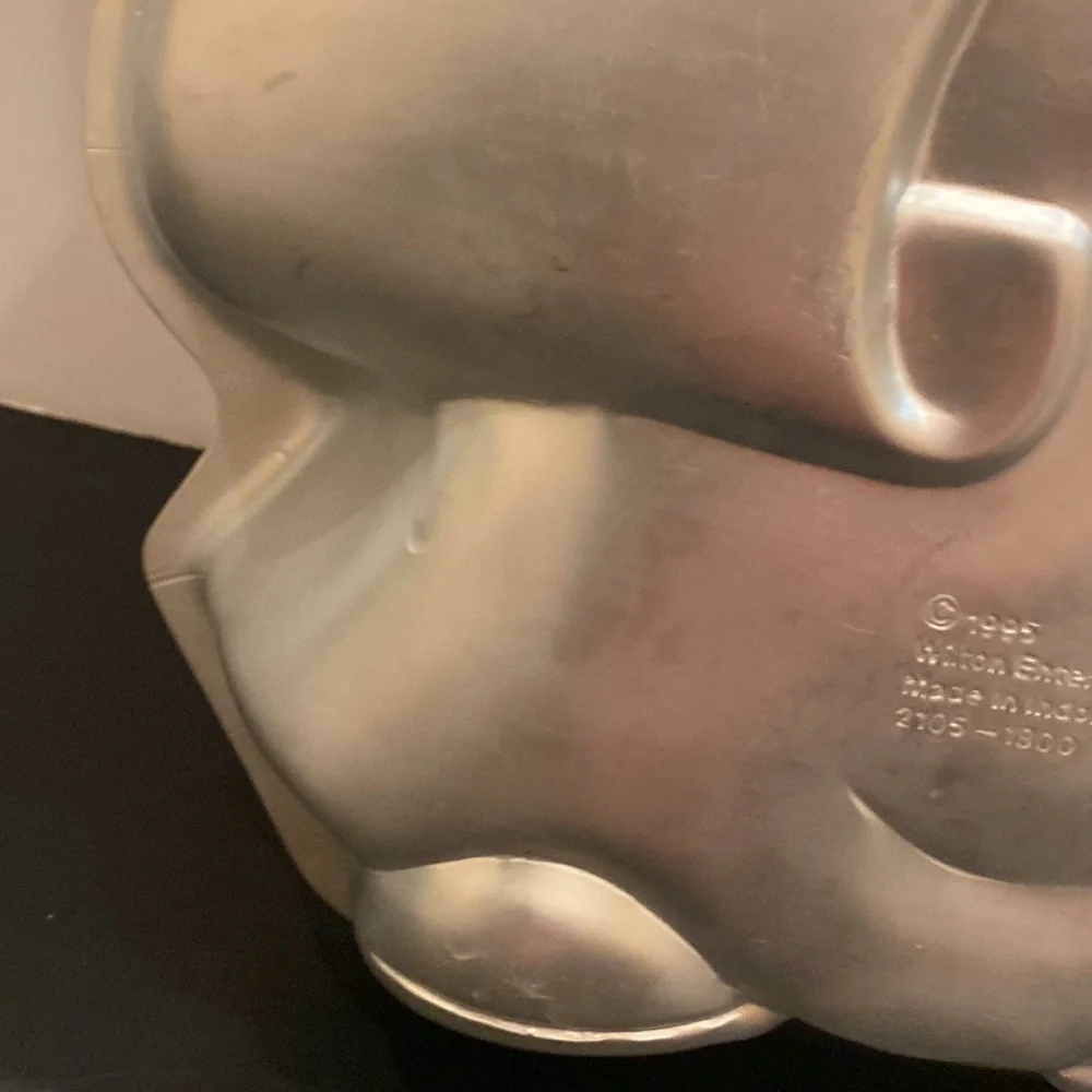 Wilton Proud Graduated Cake aluminum cake pan graduation 16x9”